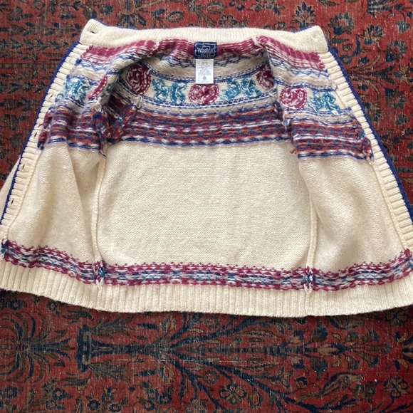 Vintage Woolrich button up sweater. - Picture 12 of 16